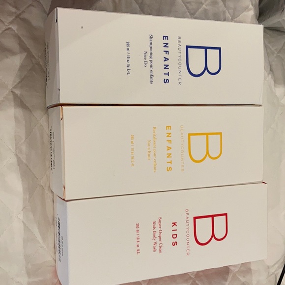 beautycounter Other - NWT Beautycounter kids bath set